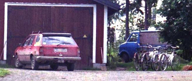 R 18 och Bedford/Opel D lastbil